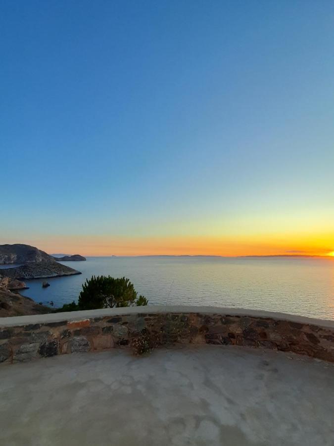 C & C _ Cycladic House With Endless Sea View Vila Hermópolis Exterior foto