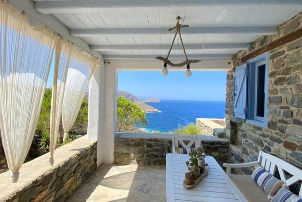 C & C _ Cycladic House With Endless Sea View Vila Hermópolis Exterior foto