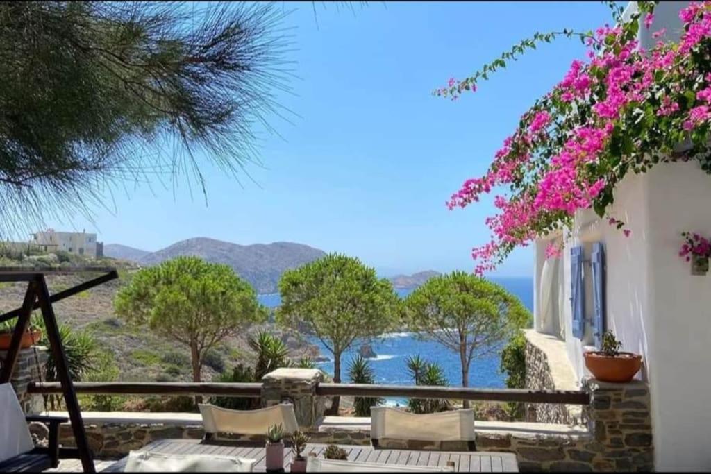 C & C _ Cycladic House With Endless Sea View Vila Hermópolis Exterior foto