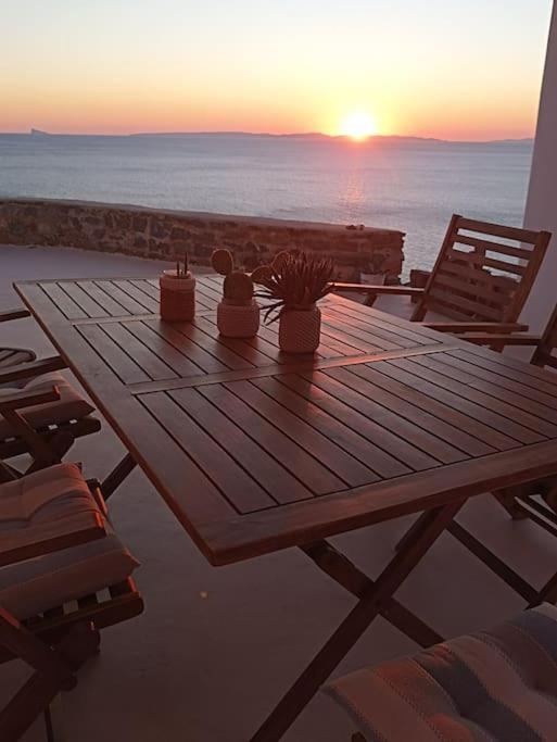 C & C _ Cycladic House With Endless Sea View Vila Hermópolis Exterior foto