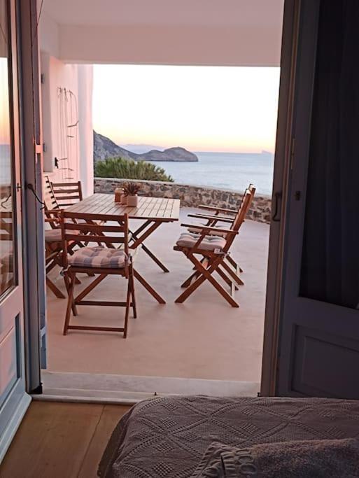 C & C _ Cycladic House With Endless Sea View Vila Hermópolis Exterior foto
